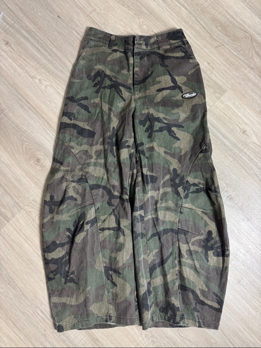 Camo Cargo Skirt with Side Patch SHEIN size small